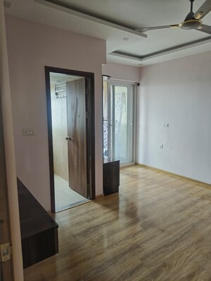 Room in 4 BHK Apartment at Skav Ohana, Kr Puram – for Sale