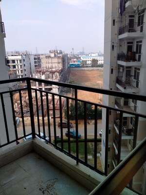 Master Bedroom in 2 BHK Apartment at Suncity Avenue 76, Sector 76 – for Rent