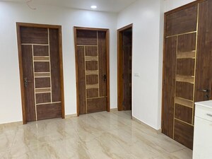 Master Bedroom in 3 BHK Builder Floor at RWA Apartments Sector 41, Sector 41 – for Rent