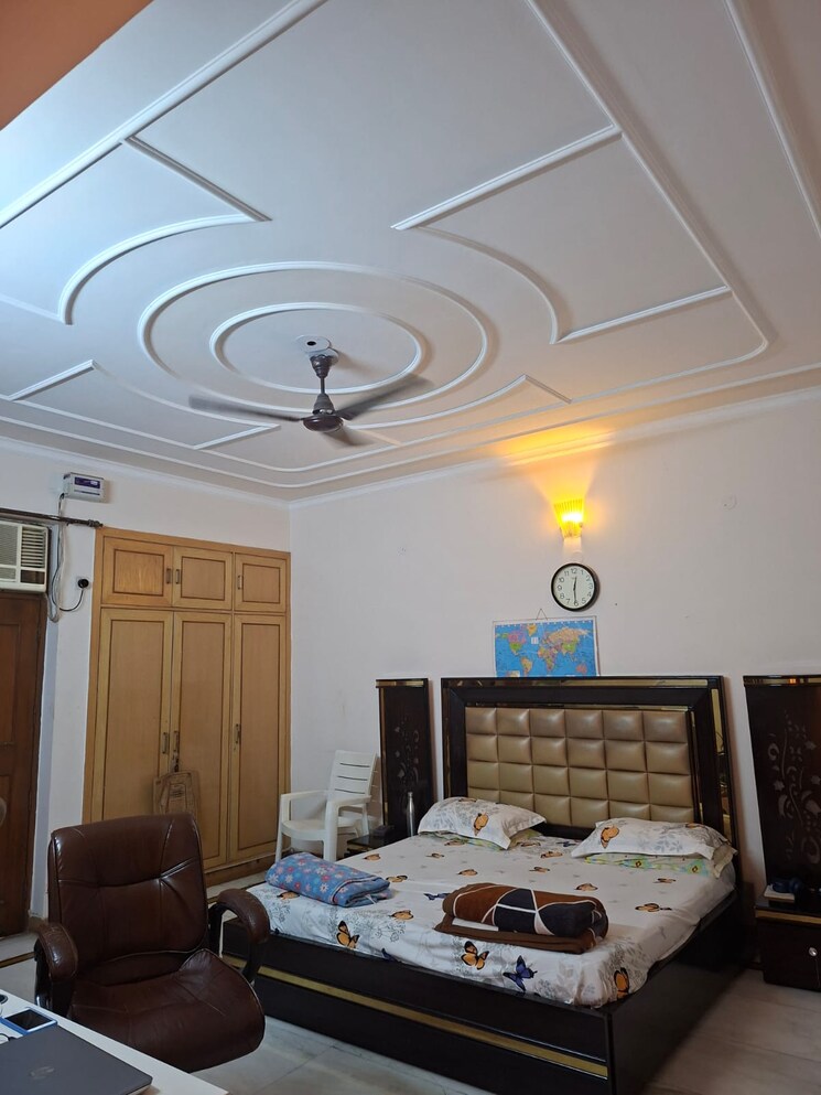 Master Bedroom, tulip-mall 3 Bedroom 300 Sq.Mt. Builder Floor In Sector 46 Noida 9274603