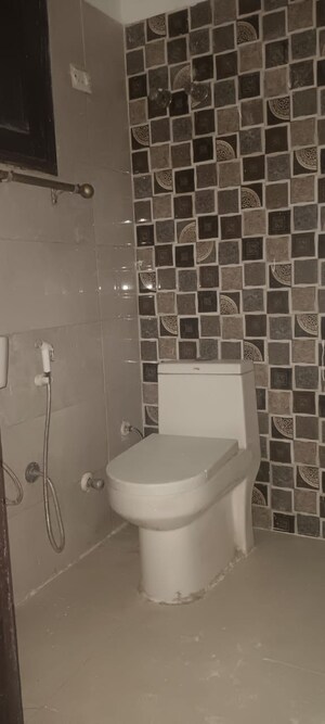 Bathroom in 3 BHK Builder Floor at Gaur City-2, Gaur City 2 – for Rent