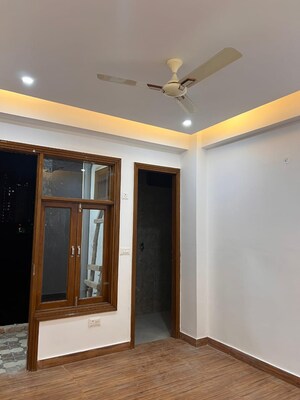 Living Room in 4 BHK Builder Floor at Sector 73 – for Sale