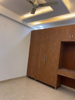 Furnished Amenities in 4 BHK Builder Floor at Sector 73 – for Sale