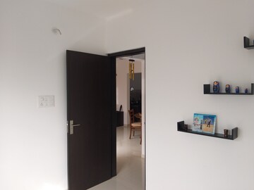 Room in 2 BHK Apartment at Kolte Patil Stargaze, Bavdhan – for Rent