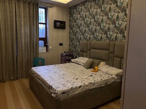 Bedroom in 3 BHK Builder Floor at Sector 15 – for Rent