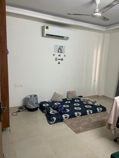 3 BHK + Servant Room Apartment For Sale in DLF Ridgewood Estate