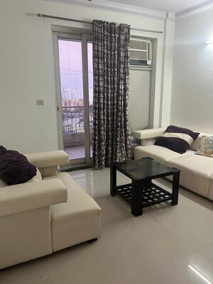 Living Room in 3 BHK Apartment at JMD Gardens, Sector 33 – for Rent