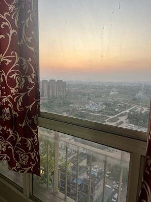 3 BHK Apartment For Rent in JMD Gardens, Sector 33