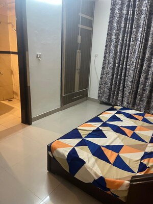 Bedroom in 3 BHK Apartment at JMD Gardens, Sector 33 – for Rent