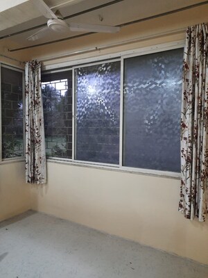 Room in 2 BHK Apartment at Vanaz Corner, Kothrud – for Rent