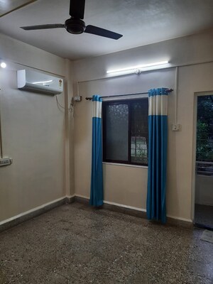 Room in 2 BHK Apartment at Vanaz Corner, Kothrud – for Rent