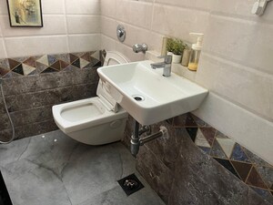 Team Area in 2 BHK Apartment at Yogi Hills, Mulund West – for Rent