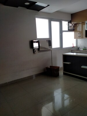 Room in 2 BHK Apartment at Tulip Lemon, Sector 69 – for Rent