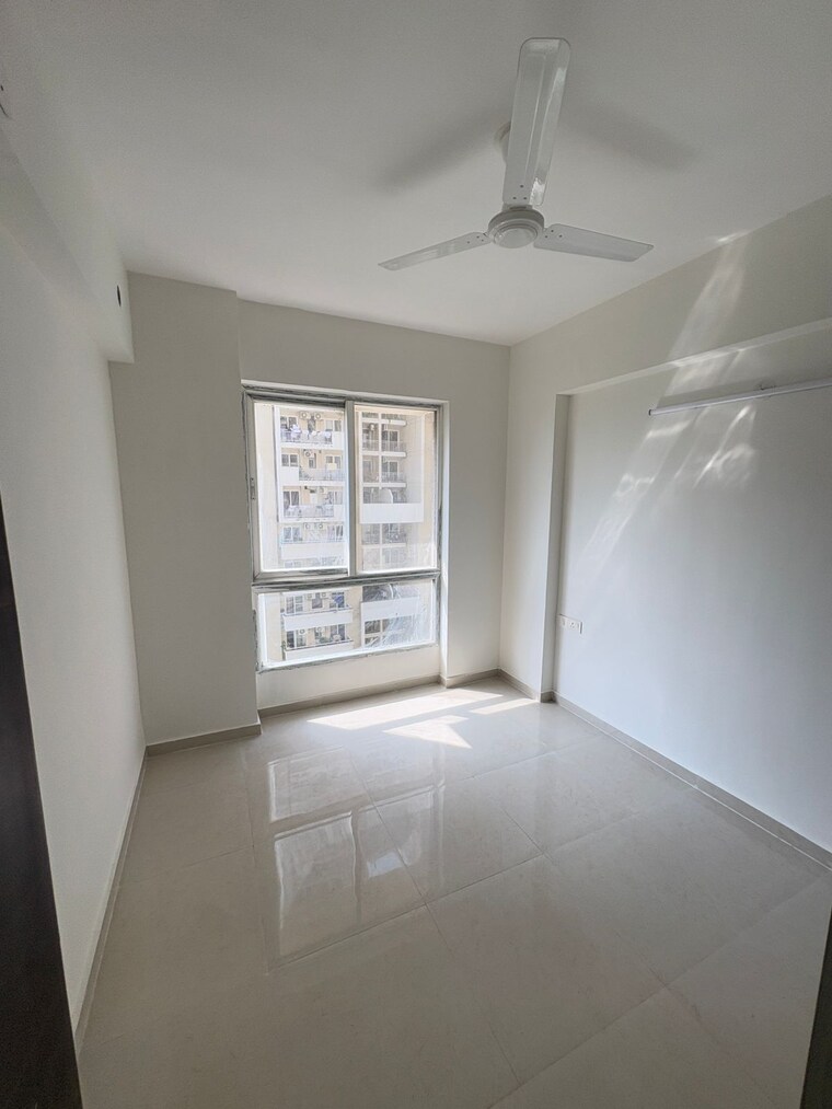 Room, signature-the-millennia-2 2 Bedroom 1000 Sq.Ft. Apartment In Sector 37d Gurgaon 9274758