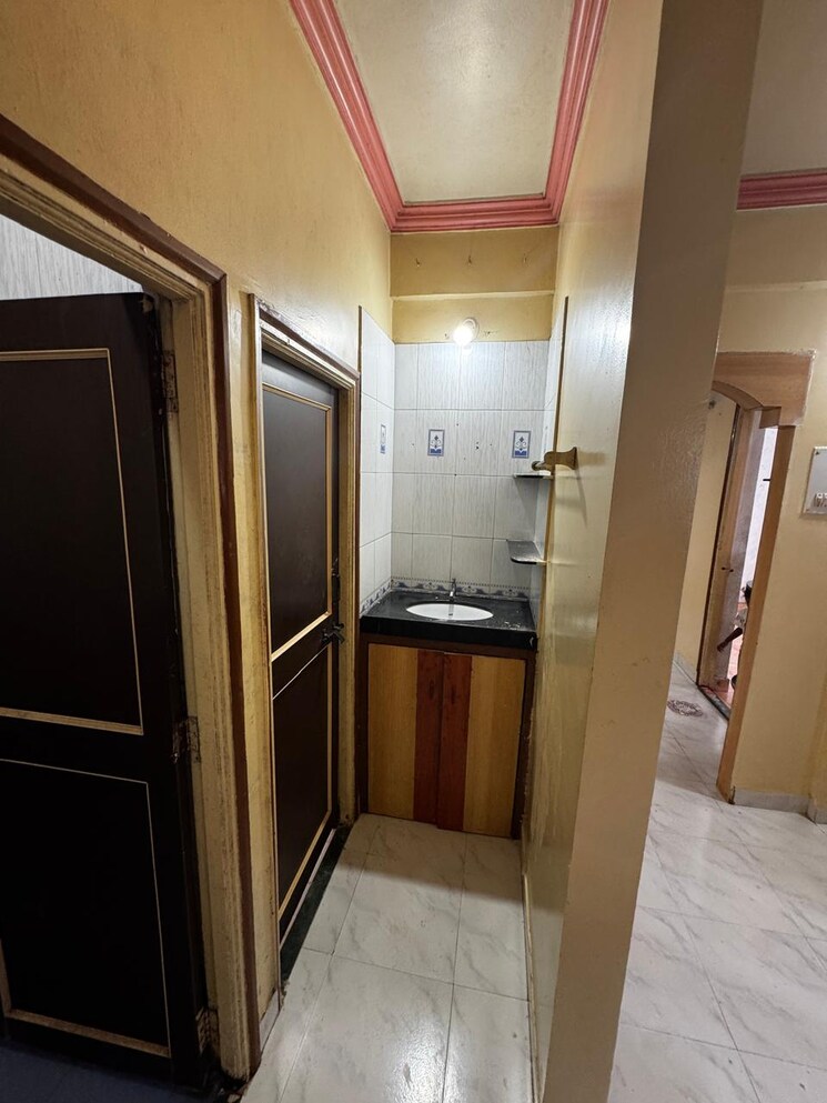 Bathroom, amit-ved-vihar 1 Bedroom 530 Sq.Ft. Apartment In Kothrud Pune 9274763