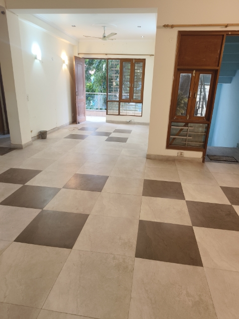 2.5 BHK + Extra Room Builder Floor For Rent in RBC II