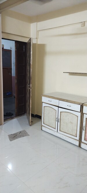 Room in 1 BHK Apartment at Indralok CHS Kanjurmarg, Kanjurmarg East – for Rent