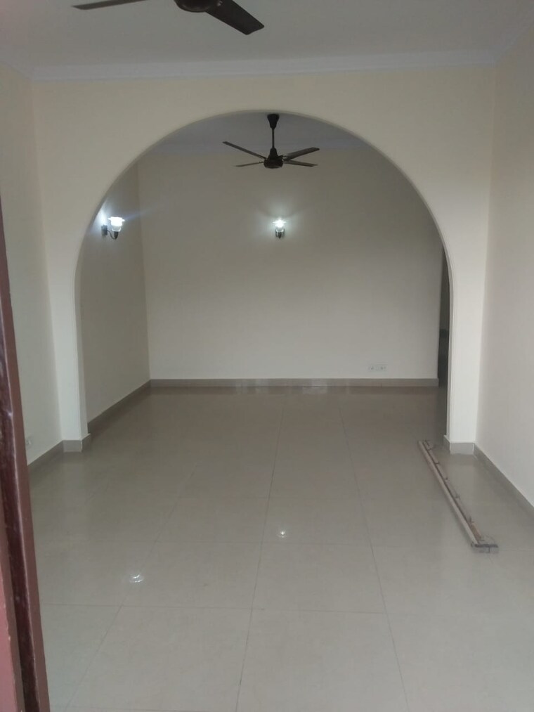 Room, malviya nagar 2.5 Bedroom 2400 Sq.Ft. Builder Floor In Malviya Nagar Delhi 9274789