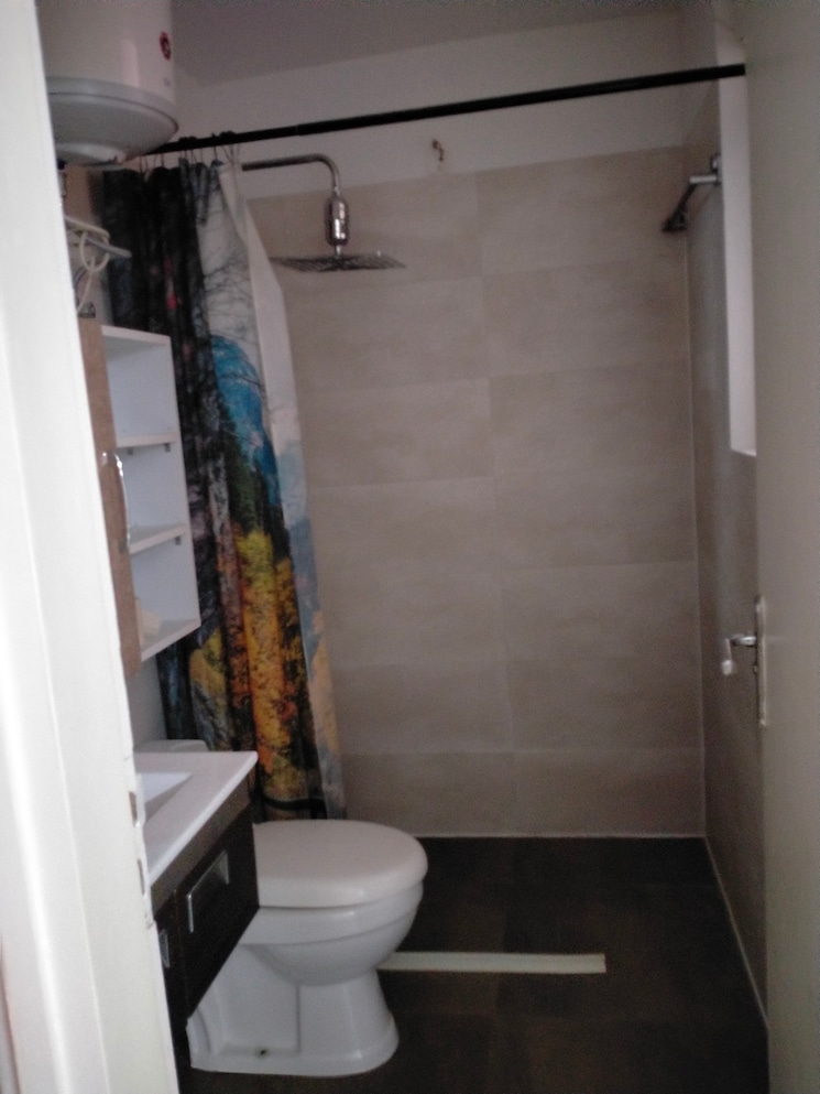 Attached Bathroom, suncity-avenue-76 2 Bedroom 682 Sq.Ft. Apartment In Sector 76 Gurgaon 9274804