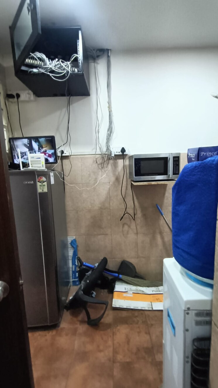 Team Area, bsel-tech-park Commercial Office Space 1700 Sq.Ft. In Vashi Sector 30a Navi Mumbai 9274791