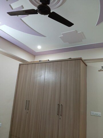 Furnished Amenities in 3.5 BHK Builder Floor at Sector 52 – for Rent