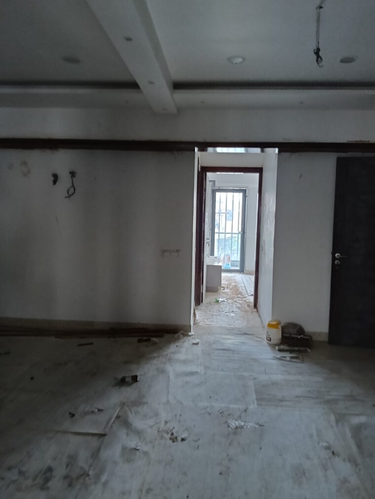 Room, sector 28 3 Bedroom 2250 Sq.Ft. Builder Floor In Sector 28 Panchkula 9274802