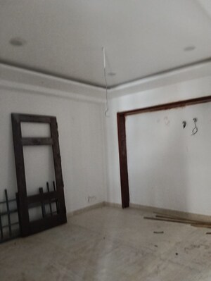 Room in 3 BHK Builder Floor at Sector 28 – for Sale