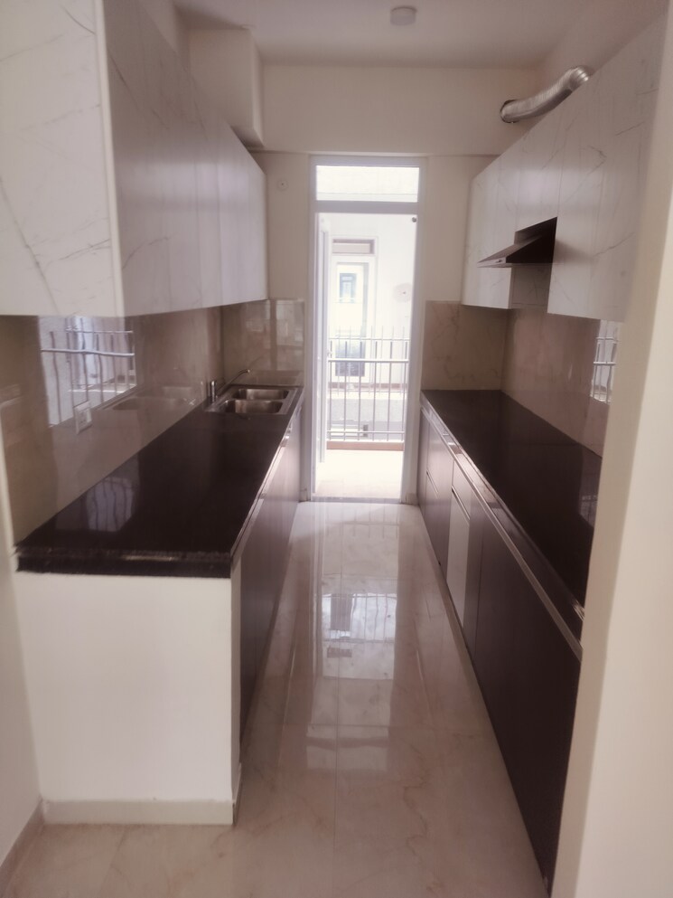 Kitchen, smart-world-gems 3.5 Bedroom 1494 Sq.Ft. Apartment In Sector 89 Gurgaon 9274817
