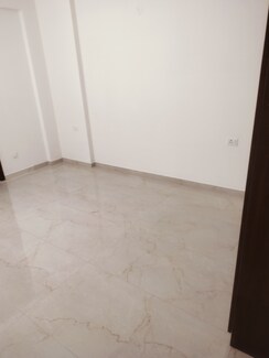 3.5 BHK + Servant Room,Extra Room Apartment For Sale in Smart World Gems