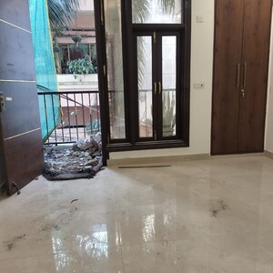 Room in 2 BHK Builder Floor at Chattarpur – for Rent