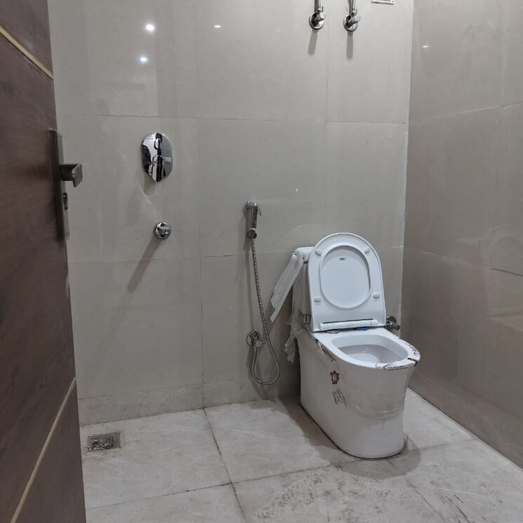 Bathroom, chattarpur 1 Bedroom 600 Sq.Ft. Builder Floor In Chattarpur Delhi 9274865