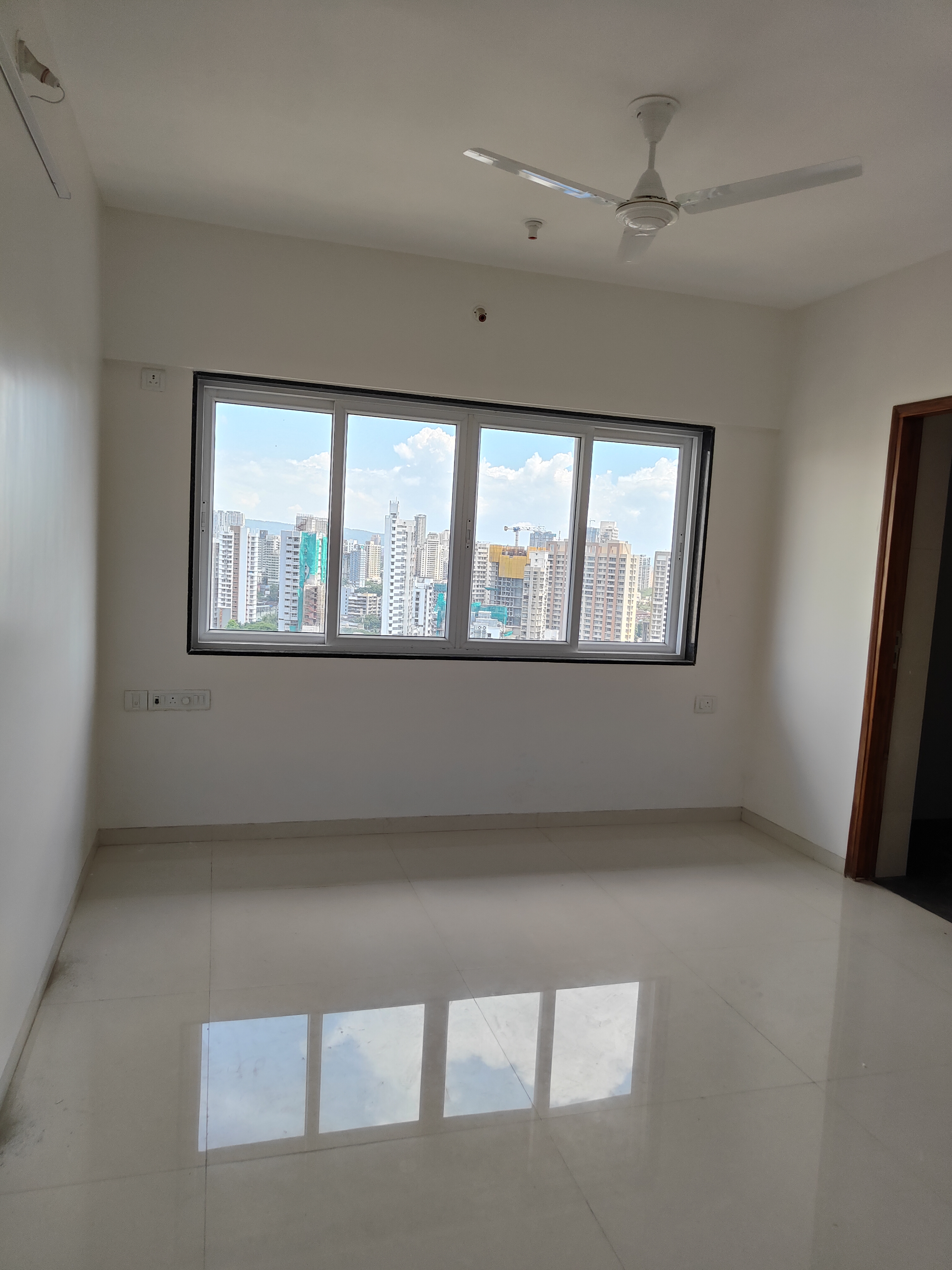 2 BHK Apartment For Rent in Dadar West