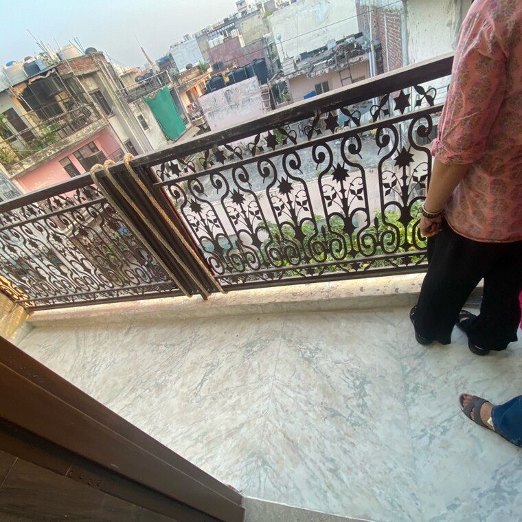 Balcony, chattarpur 2 Bedroom 900 Sq.Ft. Builder Floor In Chattarpur Delhi 9274888