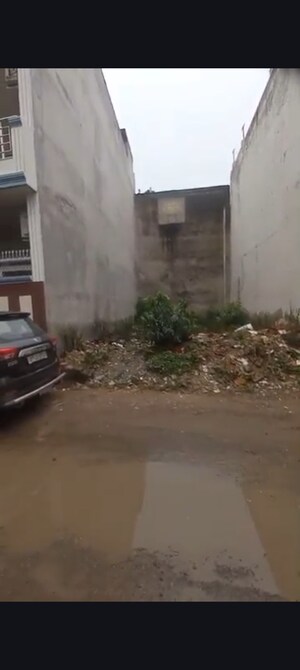  Plot For Sale in Swaran Jayanti Puram