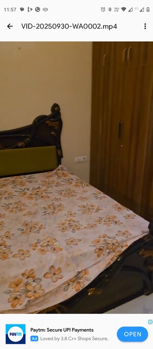 Bedroom in 2 BHK Builder Floor at JakhaN-Rajpur Road – for Rent