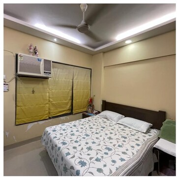 Room in 2 BHK Apartment at Poseidon Apartment, Andheri West – for Sale