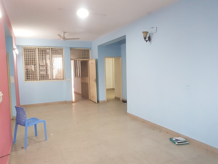 Living Room, shri-ram-plaza-vaishali 2 Bedroom 1000 Sq.Ft. Builder Floor In Vaishali Sector 4 Ghaziabad 9274991