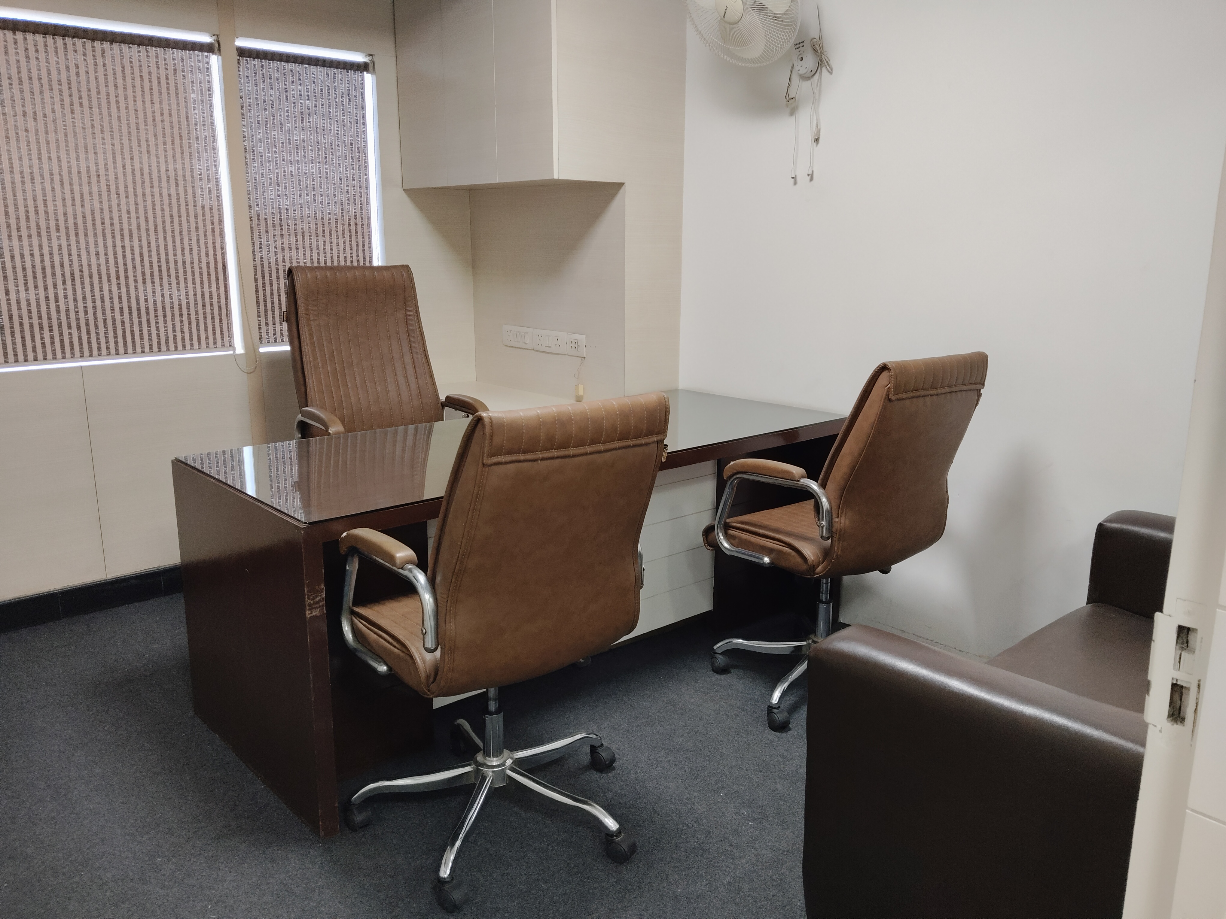 Office Space For Rent in Pearls Omaxe Tower 