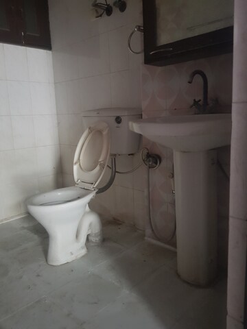 Bathroom in 2 BHK Builder Floor at Shri Ram Plaza Vaishali, Vaishali Sector 4 – for Rent