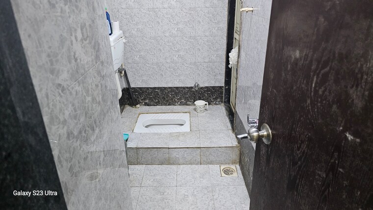 Bathroom, anand nagar Pg For Girls In Anand Nagar 9275041