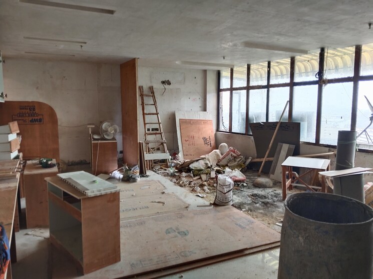 Living Room, netaji subhash place Commercial Office Space 806 Sq.Ft. In Netaji Subhash Place Delhi 9275084