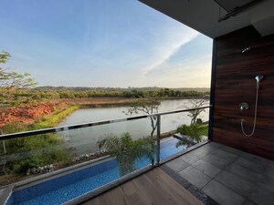 Swimming Pool in 3 BHK Villa at Pilerne – for Rent