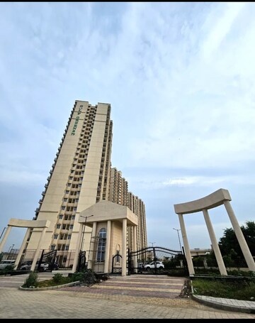 3 BHK Apartment – Exterior View View at Signature Global Golf Greens, Sector 79 - for Rent