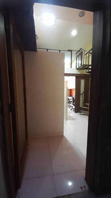 Room in  Office Space at Royal Palms, Goregaon East – for Rent