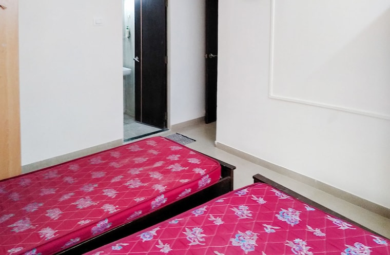 Bedroom, anand nagar Pg For Boys In Anand Nagar 9275162