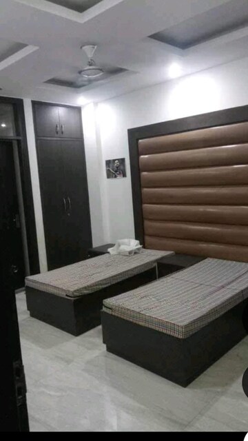  Pg For Rent in Sector 18