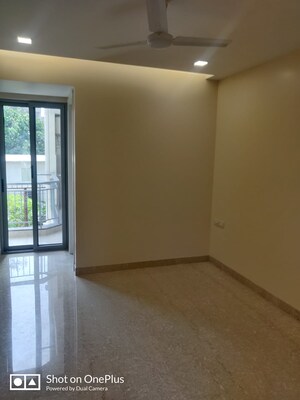 Room in 4 BHK Builder Floor at Hauz Khas – for Rent