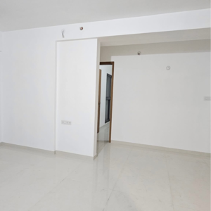 Room in 2 BHK Apartment at Majestique Signature Tower Phase 2, Dasar – for Rent