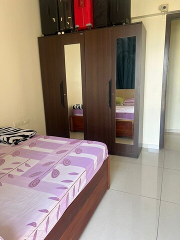 Bedroom in 3.5 BHK Apartment at Runwal Elegante, Andheri West – for Sale