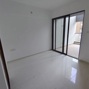 Room in 2 BHK Apartment at Majestique Signature Tower Phase 2, Dasar – for Rent